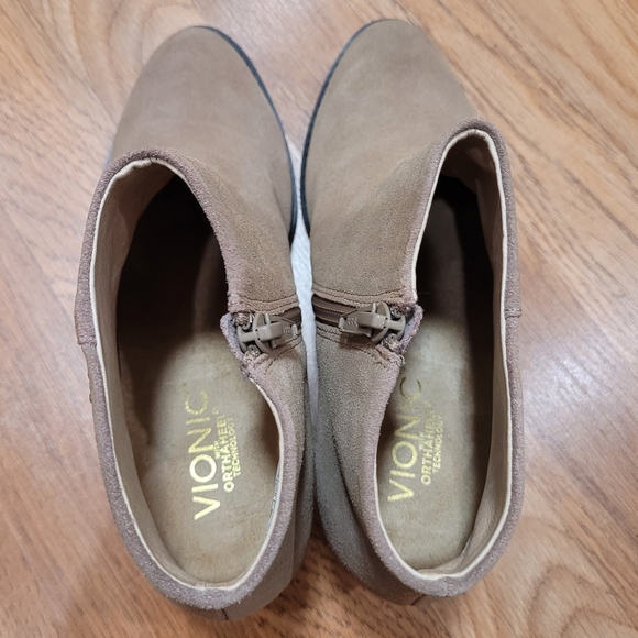 Vionic Ankle Boots - Picture 7 of 8